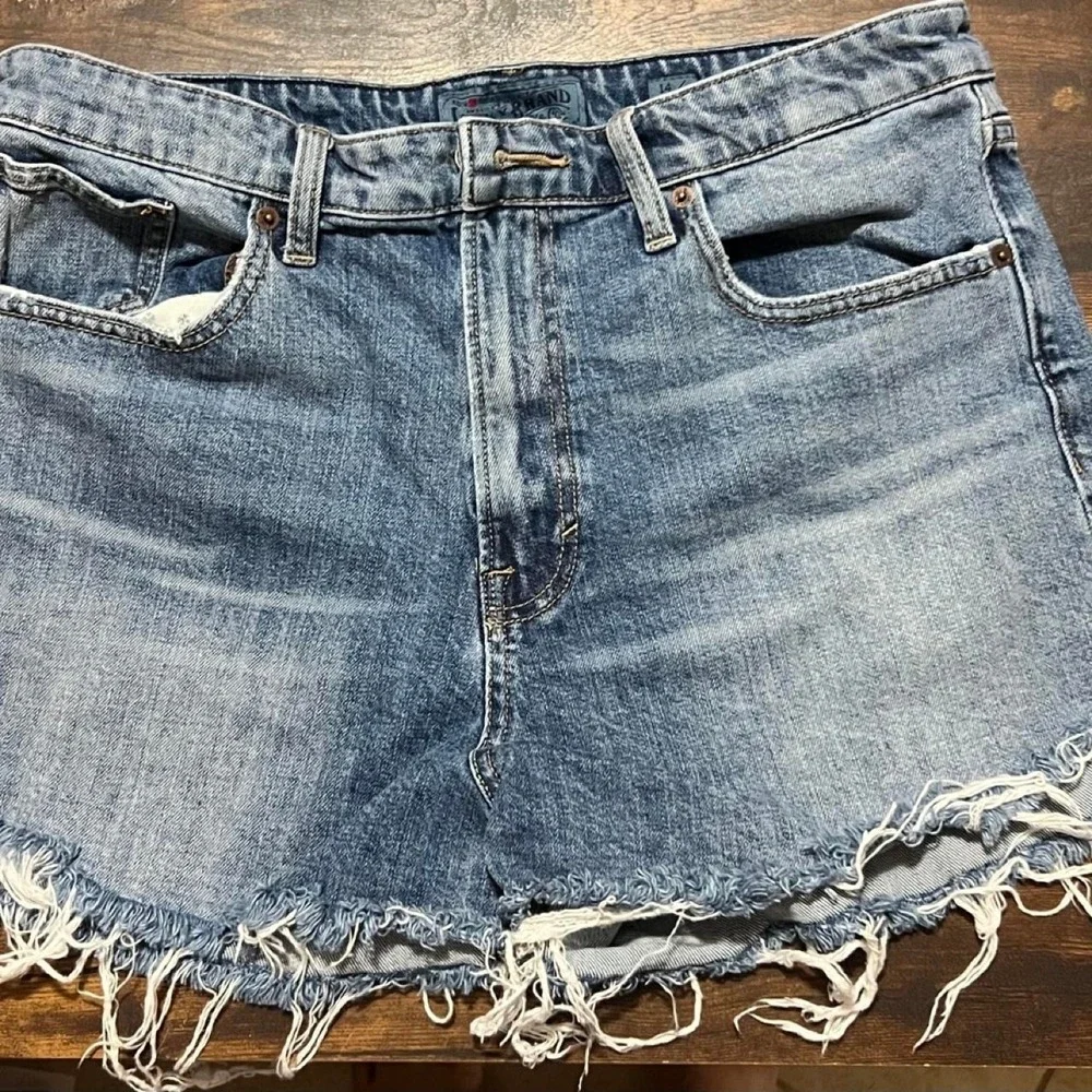 Lucky Brand blue denim shorts 309.5